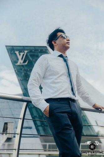 mobile - carousel-hero-element image-4